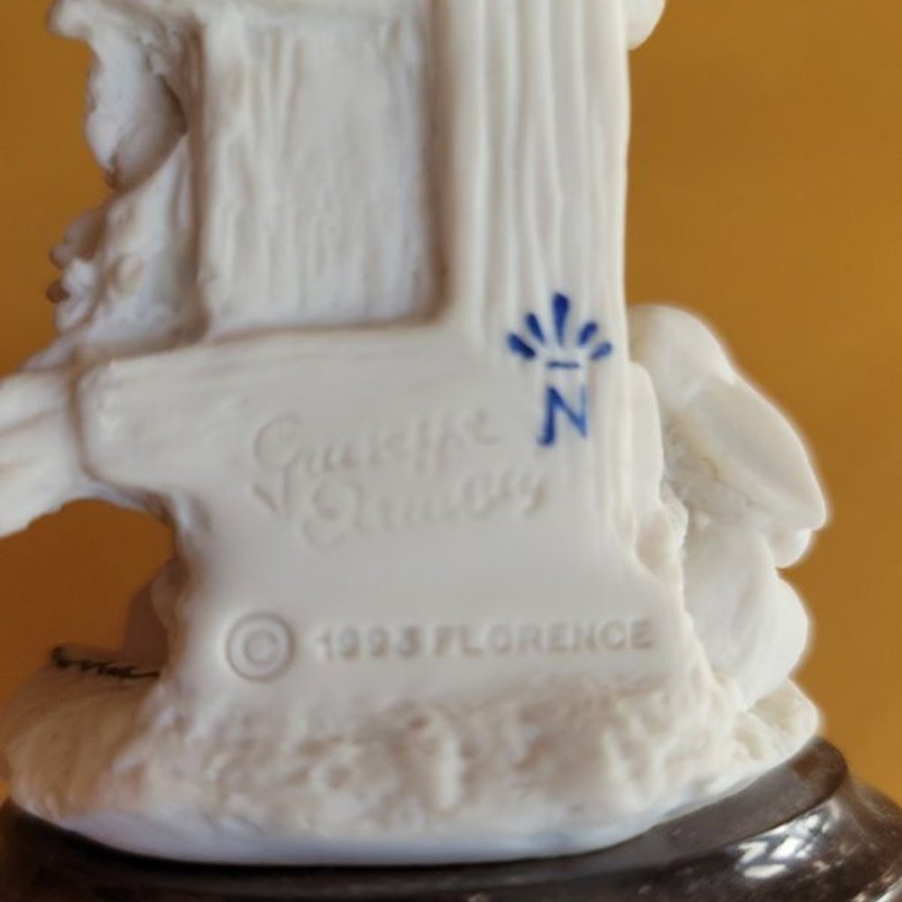 Giuseppe Armani Figurine 0256F New Pals Porcelain - Picture 5 of 9